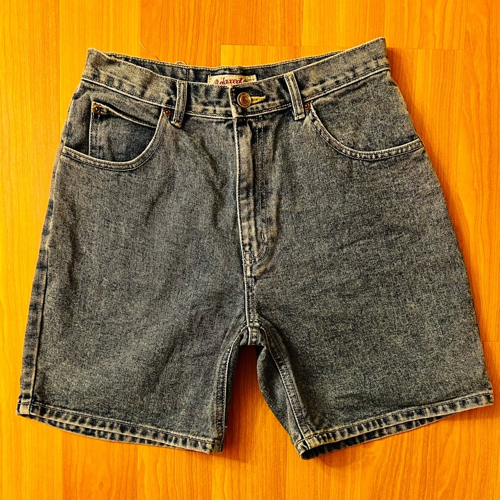 Vintage 90s high-waisted jean shorts by St. John’s Bay